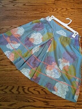 Fun, Pleated Lux Skirt In Very Good Condition